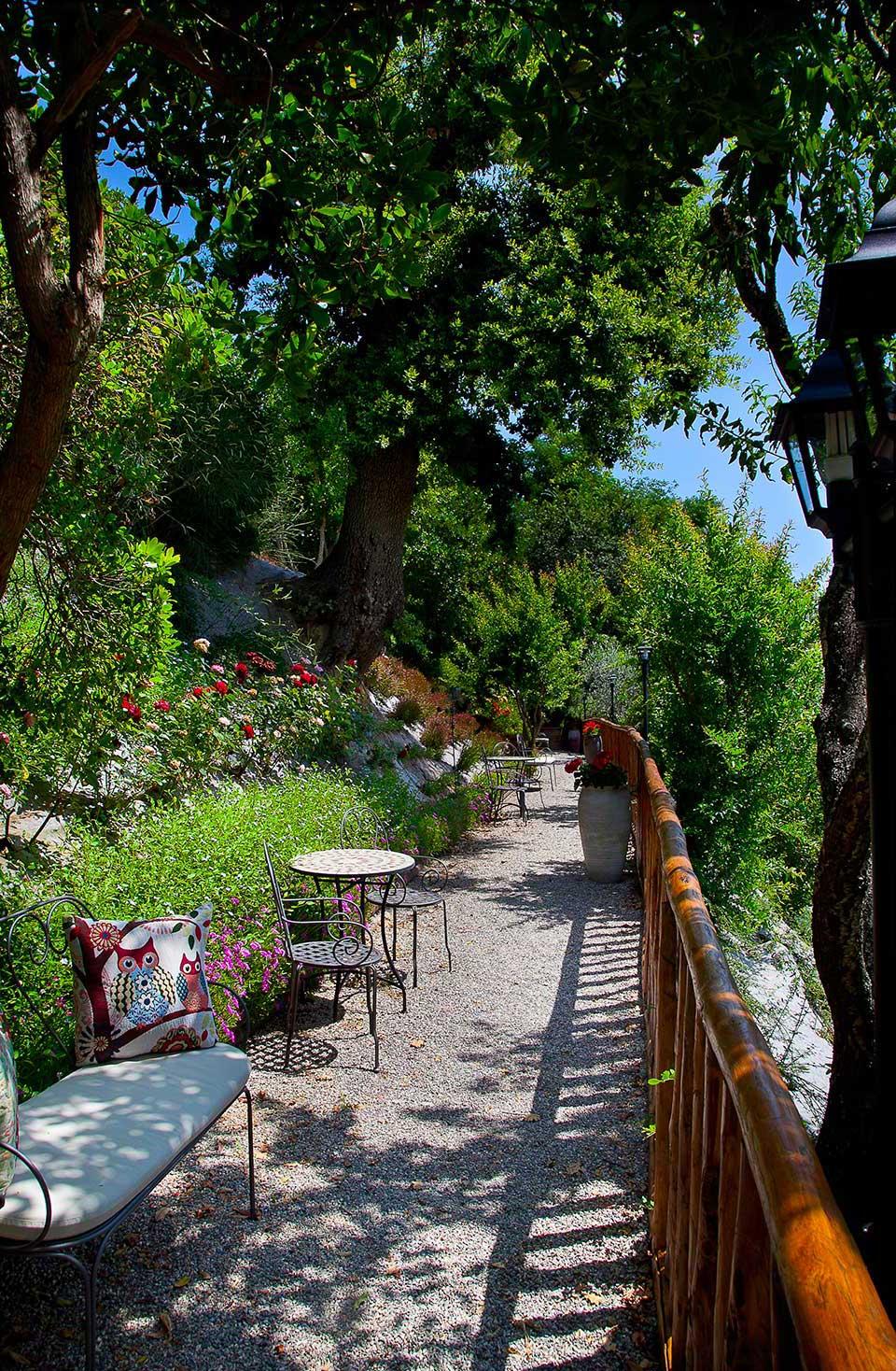 Hotel Borgo Tre Rose Valiano Esterno foto