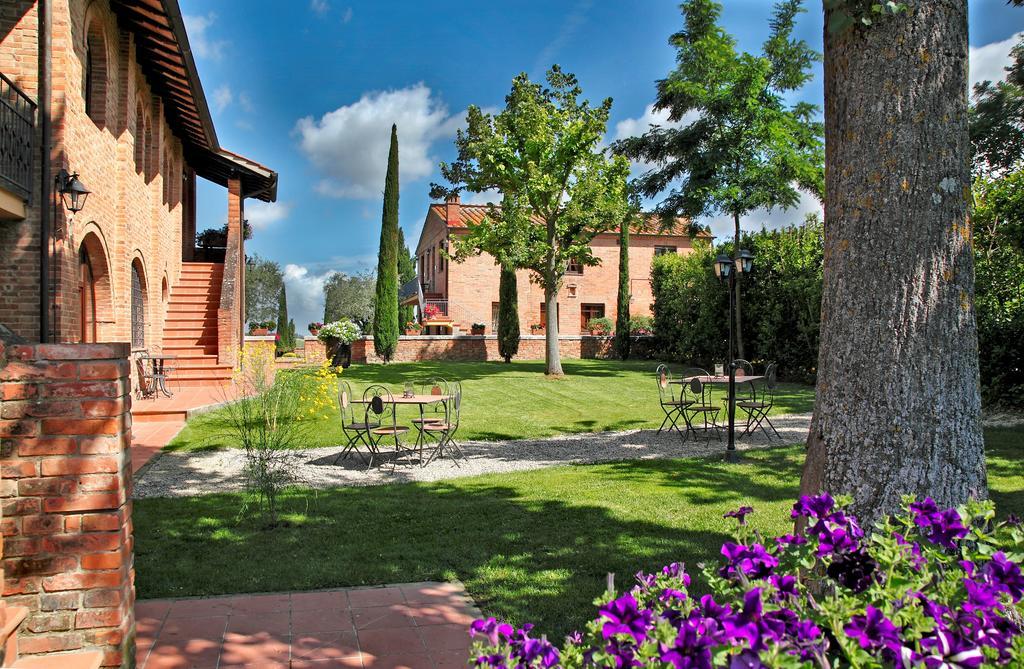 Hotel Borgo Tre Rose Valiano Esterno foto