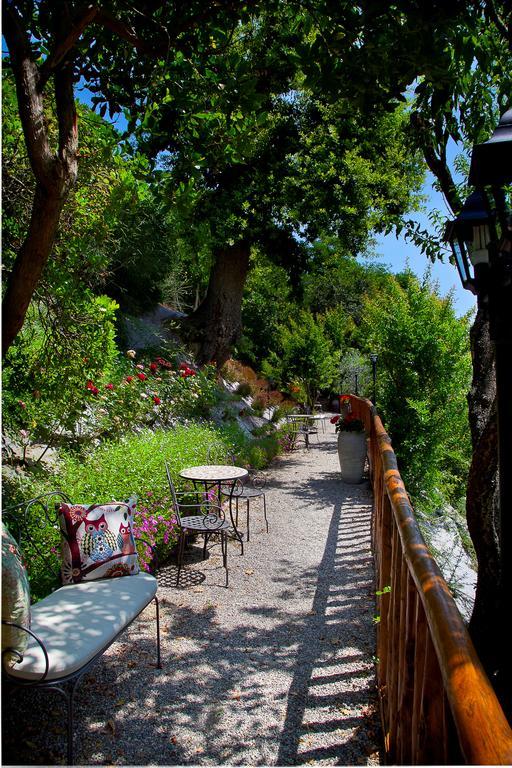 Hotel Borgo Tre Rose Valiano Esterno foto