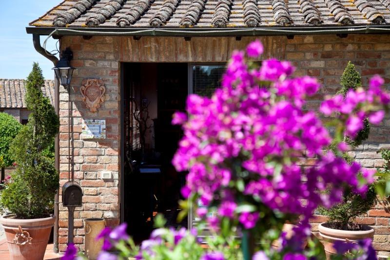 Hotel Borgo Tre Rose Valiano Esterno foto